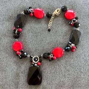 Chunky black glass and red coral beaded necklace 14” Long